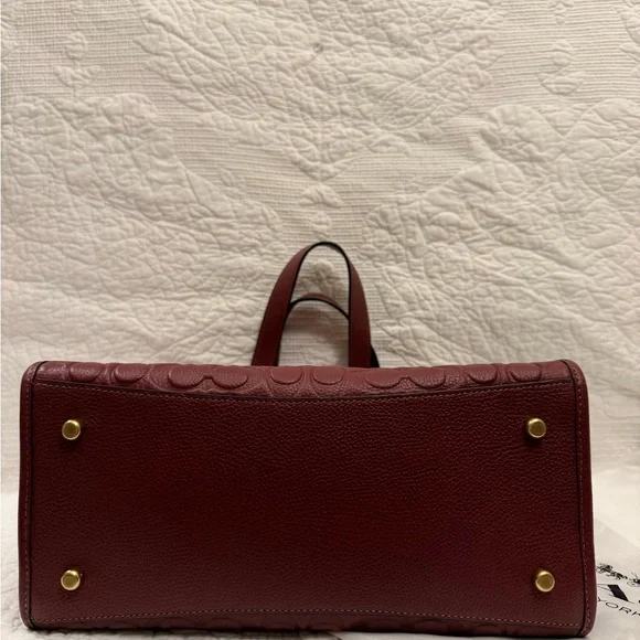 Coach Embossed Signature Field Tote - Large - Picture 12 of 13
